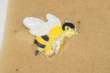 Load image into Gallery viewer, Metal Pins - Caliculturesmokeshop.com