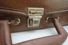 Load image into Gallery viewer, Vintage Cassette Holder- ohiohippies.com
