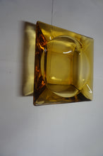 Load image into Gallery viewer, Vintage ashtray for 7.99- ohiohippies.com

