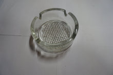 Load image into Gallery viewer, Vintage ashtray for 7.99- ohiohippies.com
