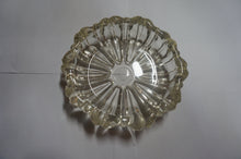 Load image into Gallery viewer, Vintage ashtray for 7.99- ohiohippies.com
