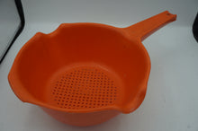 Load image into Gallery viewer, mid-century Tupperware strainers- ohiohippies.com
