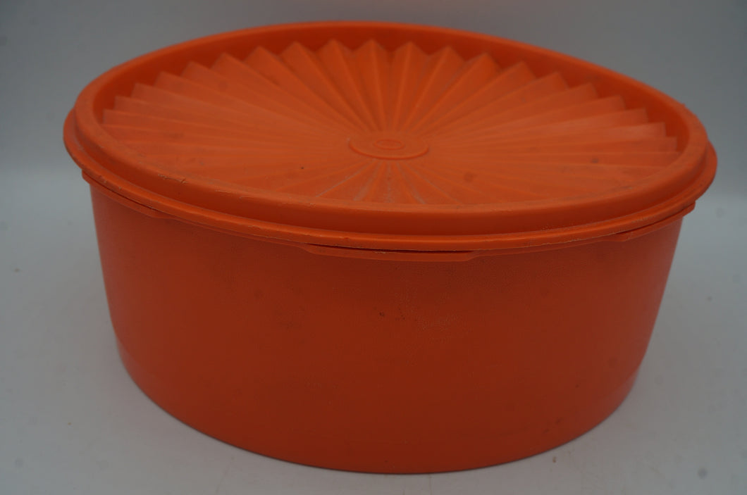 mid-century Tupperware bowl- ohiohippies