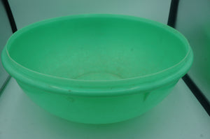 vintage Tupperware bowl- ohiohippies.com