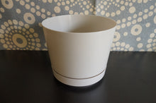 Load image into Gallery viewer, Small Colorful Pots - Caliculturesmokeshop.com
