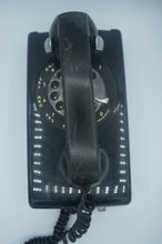 Load image into Gallery viewer, Old Vintage Telephone - ohiohippies.com
