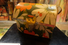 Load image into Gallery viewer, Vintage Flower Hand-Bag - ohiohippies.com
