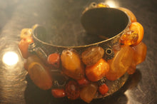 Load image into Gallery viewer, Assortment-of-Metal-Plastic-Bracelet
