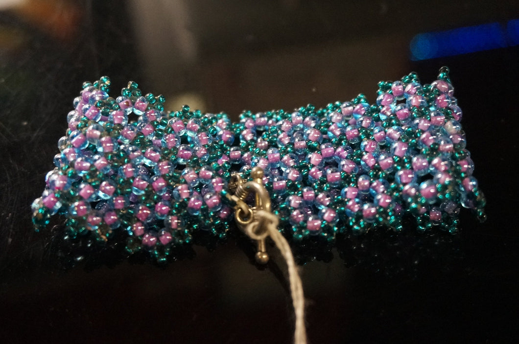 Blue/Purple Flower Beaded Bracelet - Caliculturesmokeshop.com